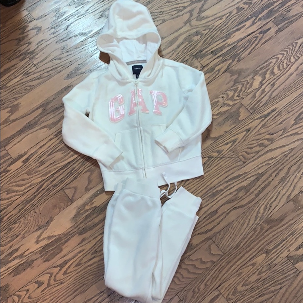 Gap Girls fleece jacket and pant set size 6-7